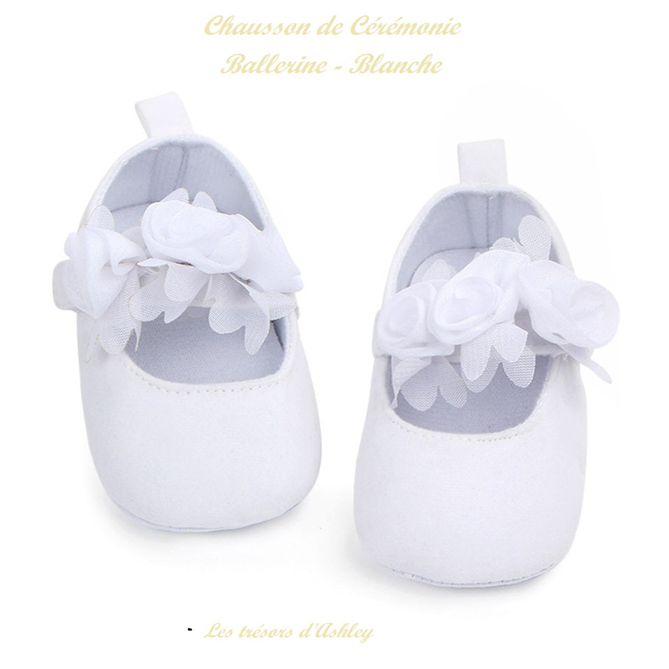 Chaussons baptême fille ballerine.