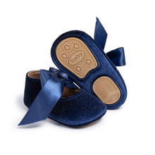 Charger l'image dans la galerie, Chaussure Ballerine Velours Noeud - 0 au 18 mois