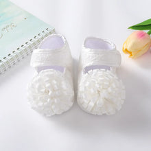 Charger l'image dans la galerie, Chausson de Baptême ou de Cérémonie - Fleur - 0 au 18 mois