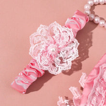 Charger l'image dans la galerie, Ensemble Barboteuse Bretelles Dentelle Satin et son Bandeau Noeud - NOUVEAUTE