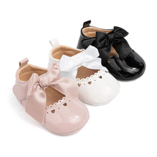 Charger l'image dans la galerie, La Petite Chaussure Mary Jane Vernie - 0 au 18 mois - 3 Nuances au choix : Blanche - Rose ou Noire