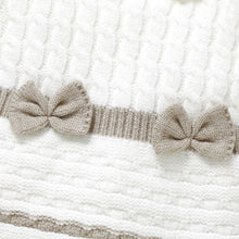 Charger l'image dans la galerie, Combinaison à Pieds en Laine et Son Petit Bonnet - Naissance au 9 mois