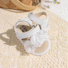 Charger l'image dans la galerie, Sandale Cérémonie Fleur - 2 nuances au choix Dorée ou Blanche
