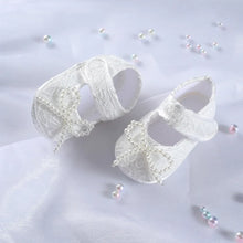 Charger l'image dans la galerie, Chausson de Baptême ou de Cérémonie - Noeud en Perles - 0 au 18 mois