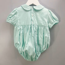 Charger l'image dans la galerie, Barboteuse Smockée et Brodée ALICE - De 3 mois au 12 mois - Marque espagnole