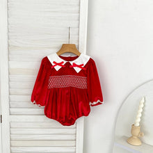Charger l'image dans la galerie, Barboteuse Bulle Smockée Velours Rouge et Petits Noeuds - 3 mois au 24 mois