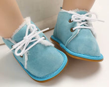 Charger l'image dans la galerie, Mocassin Effet Daim - 0 au 18 mois - 5 Nuances au choix !