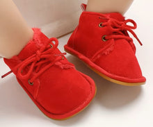 Charger l'image dans la galerie, Mocassin Effet Daim - 0 au 18 mois - 5 Nuances au choix !