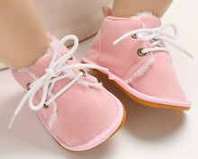 Charger l'image dans la galerie, Mocassin Effet Daim - 0 au 18 mois - 5 Nuances au choix !