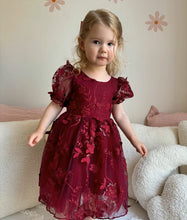 Charger l'image dans la galerie, CASSANDRE - 2 ans au 12 ans