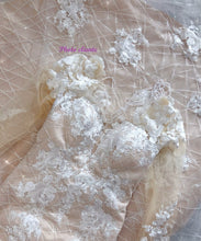 Charger l'image dans la galerie, AZALEE - Collection Privée Styliste -A.K. 2025