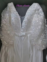 Charger l'image dans la galerie, HATHOR - Futures Mamans et Grandes Tailles - Elégance 2024 E.V. Bridal