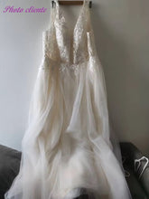 Charger l'image dans la galerie, JADE - Futures Mamans et Grandes Tailles - Bohème Romance 2025 E.V. Bridal