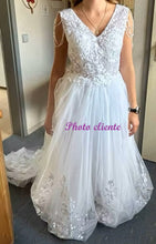 Charger l'image dans la galerie, MELVINA - Collection Bohème Romance 2024