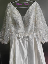 Charger l'image dans la galerie, HATHOR - Futures Mamans et Grandes Tailles - Elégance 2024 E.V. Bridal