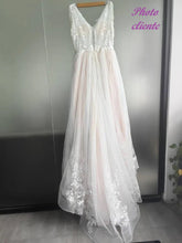 Charger l'image dans la galerie, MELVINA - Collection Bohème Romance 2024