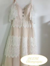 Charger l'image dans la galerie, DELIA - Bohème Romance 2024