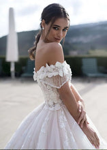 Charger l'image dans la galerie, MANOUCHKA - Collection Privée T R G 2024