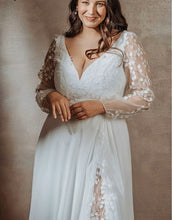 Charger l'image dans la galerie, CELESTITE - Futures Mamans et Grandes Tailles - Bohème Romance 2025 R. BRIDAL