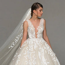 Charger l'image dans la galerie, LIMA - Collection Privée Styliste 2026 Marque Louis. N
