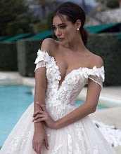 Charger l'image dans la galerie, MANOUCHKA - Collection Privée T R G 2024