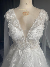 Charger l'image dans la galerie, PHOEBE - Bohème Romance 2024 L.K