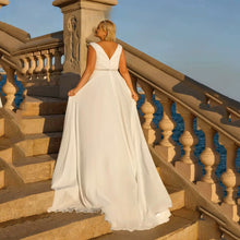 Charger l'image dans la galerie, LARIMAR- Futures Mamans et Grandes Tailles - Collection 2026 E. V. BRIDAL