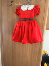 Charger l'image dans la galerie, Robe GRETEL - Brodée à l'initiale de votre enfant - 12 mois au 12 ans