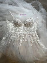 Charger l'image dans la galerie, STELLA - Bohème Romance 2024 L.K