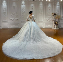 Charger l'image dans la galerie, ANNELISA- Collection Privée Luxe Amanda. N 2025 - 3 longueurs de traîne au choix !!!