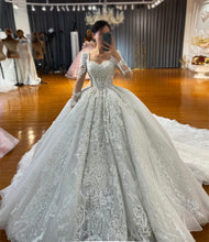 Charger l'image dans la galerie, ANNELISA- Collection Privée Luxe Amanda. N 2025 - 3 longueurs de traîne au choix !!!