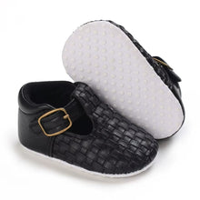 Charger l'image dans la galerie, Chaussure Souple Effet Cuir Tressé - 0 au 18 mois - 2 coloris Brun - Noir