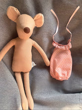 Charger l'image dans la galerie, Amis Câlins - Souris MYRTILLE