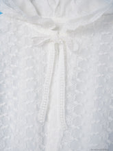 Charger l'image dans la galerie, Cape de Cérémonie avec capuche en dentelle florale - 9 mois au 36 mois
