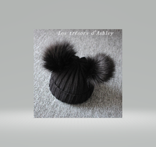 Charger l'image dans la galerie, Mignon Bonnet à double pompons - 5 Nuances - 1 à 3 ans