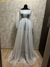 Charger l'image dans la galerie, Robe de maternité en Tulle Plumetis Blanc pour shooting photo