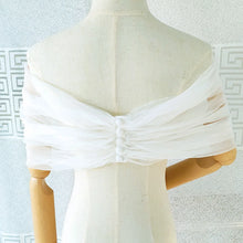 Charger l&#39;image dans la galerie, Etole de Mariage en Tulle Drapé
