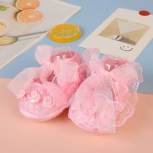 Charger l&#39;image dans la galerie, Chausson de Baptême ou de Cérémonie - Dentelle - 0 au 18 mois - 2 Nuances Blanc ou Rose
