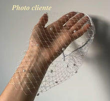 Charger l'image dans la galerie, Voilette Perlée de Mariée
