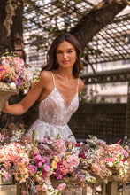 Charger l'image dans la galerie, NOUVEAUTE !!! PETUNIA - Collection Privée Styliste GARDEN Marque Louis. N
