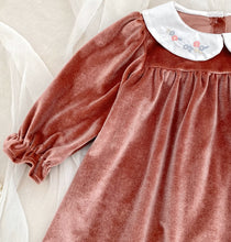 Charger l'image dans la galerie, Robe Velours Mauve ou Vieux Rose - 2 ans au 6 ans
