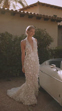 Charger et lire la vidéo dans la visionneuse de la Galerie, LYNN - Collection Privée Styliste R. Bridal 2026
