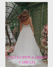 Charger et lire la vidéo dans la visionneuse de la Galerie, NOUVEAUTE !!! CAMELIA - Collection Privée Styliste GARDEN Marque Louis. N
