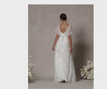 Charger et lire la vidéo dans la visionneuse de la Galerie, ISABELLE - Collection Bohème Romance 2026 R. Bridal
