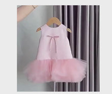 Charger et lire la vidéo dans la visionneuse de la Galerie, ELVIRA - 2 ans au 8 ans - Marque
